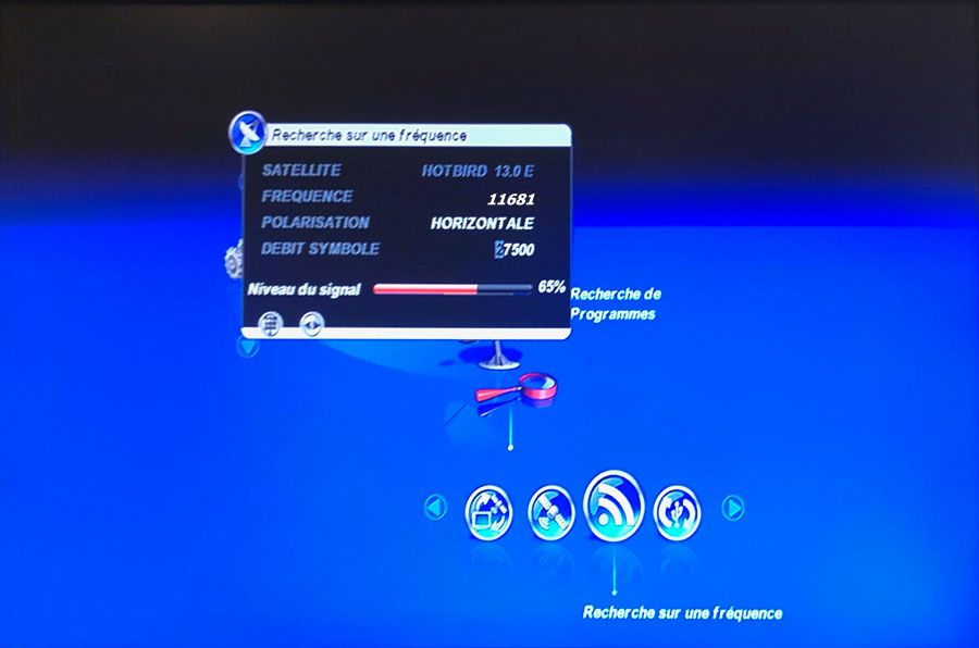 Menu Aston Recherche sur une fréquence 12437 Menu Aston Recherche sur une fréquence 12437